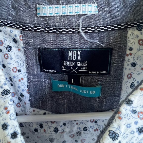 White Floral MBX Premium Goods Button Down Shirt, Mens L - Picture 3 of 3